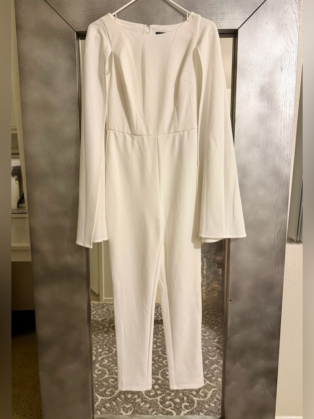 Adrianna Papell Ivory Crepe Jumpsuit with Cape Size 0